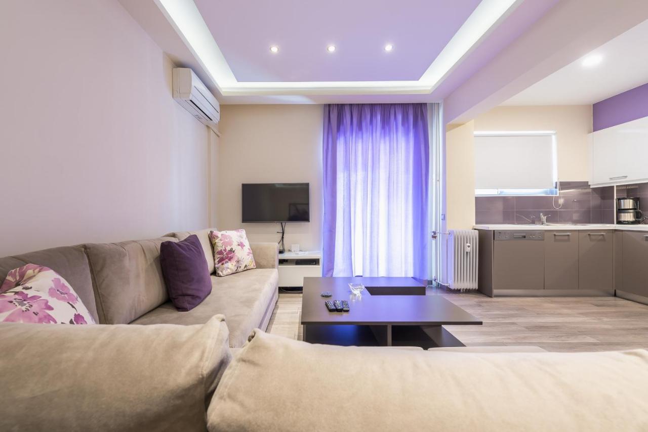 An Impressive 2 Bdr In Glyfada