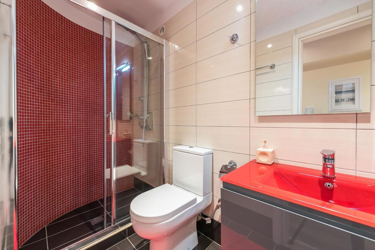 Апартаменты An Impressive 2 Bdr In Glyfada Афины