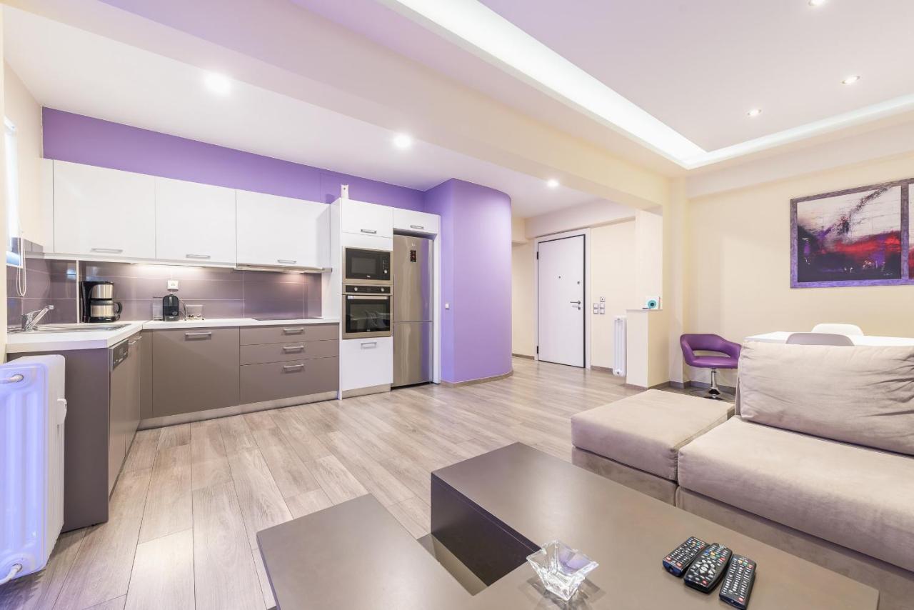 An Impressive 2 Bdr In Glyfada *