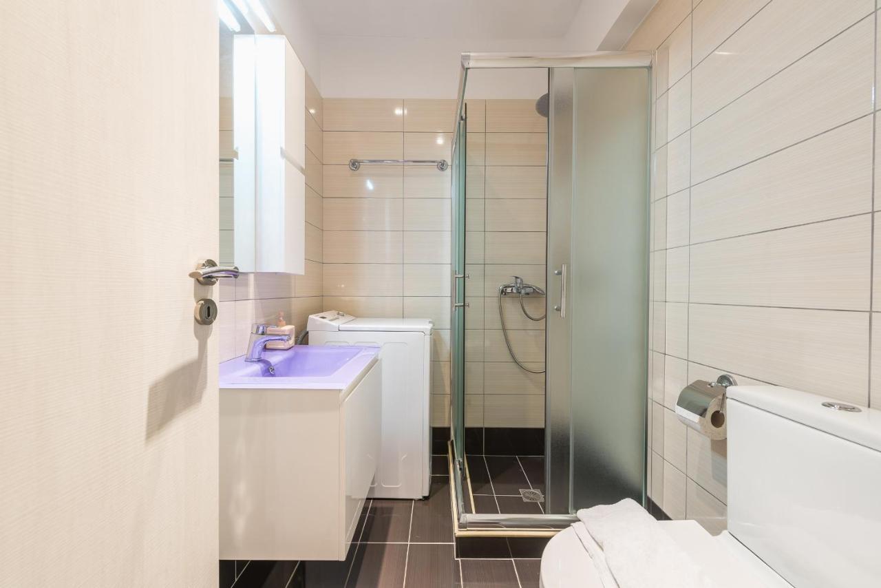 Апартаменты An Impressive 2 Bdr In Glyfada *
